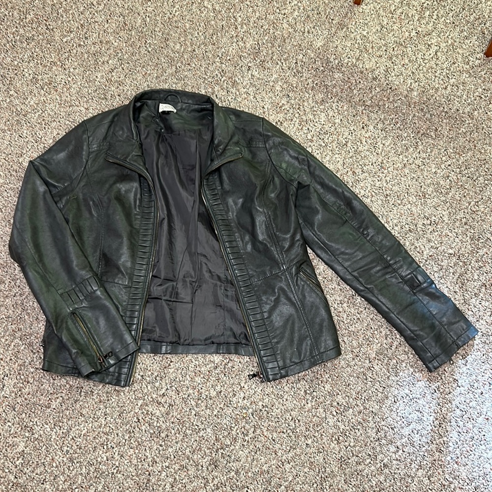 Leather jacket, size medium